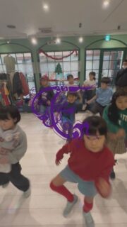 🦩✨

Every  Wednesday 17:00–18:00
エネルギー全開の小学生クラス🔥

🧑‍🏫TETSU @ttr_droopy